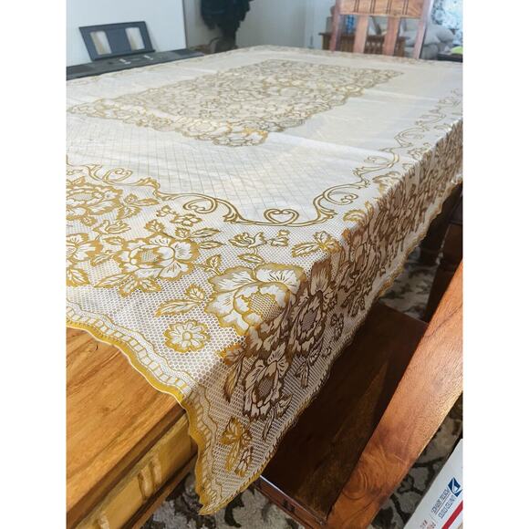 Vintage Vinyl Crochet Lace Table Cover Gold Clear Ivory Tablecloth PVC Plastic - Picture 6 of 16